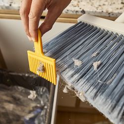 Joseph Joseph CleanTech WallMounted Broom