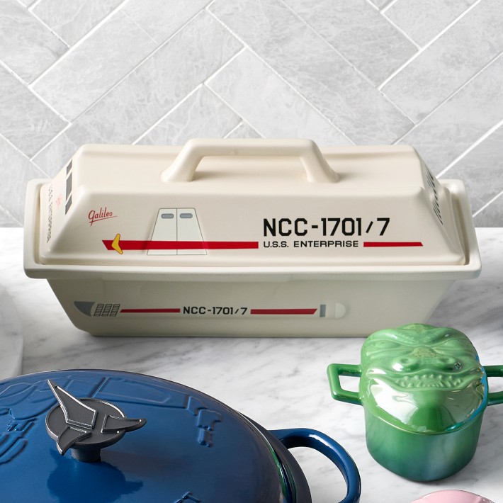 Le Creuset x Star Trek Galileo Baker | Williams Sonoma