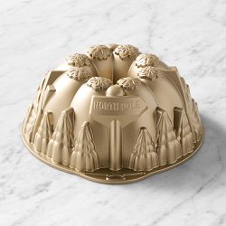 Williams Sonoma Holiday Village Cake Pan