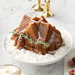 Nordic Ware Nonstick Cast Aluminum Gingerbread House Bundt® Pan
