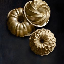 Nordic Ware Nonstick Cast Aluminum 70th Anniversary Crown Bundt® Pan