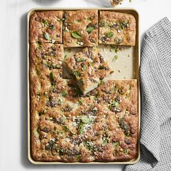 Williams Sonoma Goldtouch® Pro Nonstick Three Quarter Sheet
