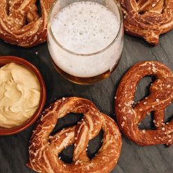 Soft Pretzel &amp; Beer Mustard Making Kit