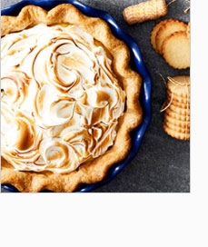 Lemon Curd Meringue Pie >
