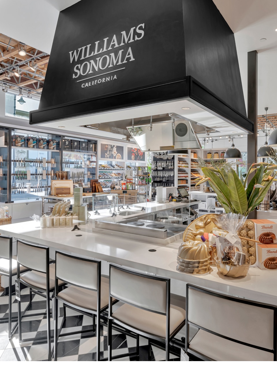 Williams-Sonoma and Pottery Barn to depart Delaware