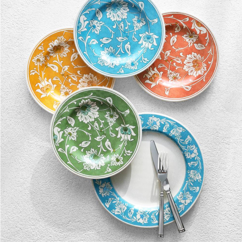 PEANUTS™ Kids Dinnerware + Sweets | Williams Sonoma