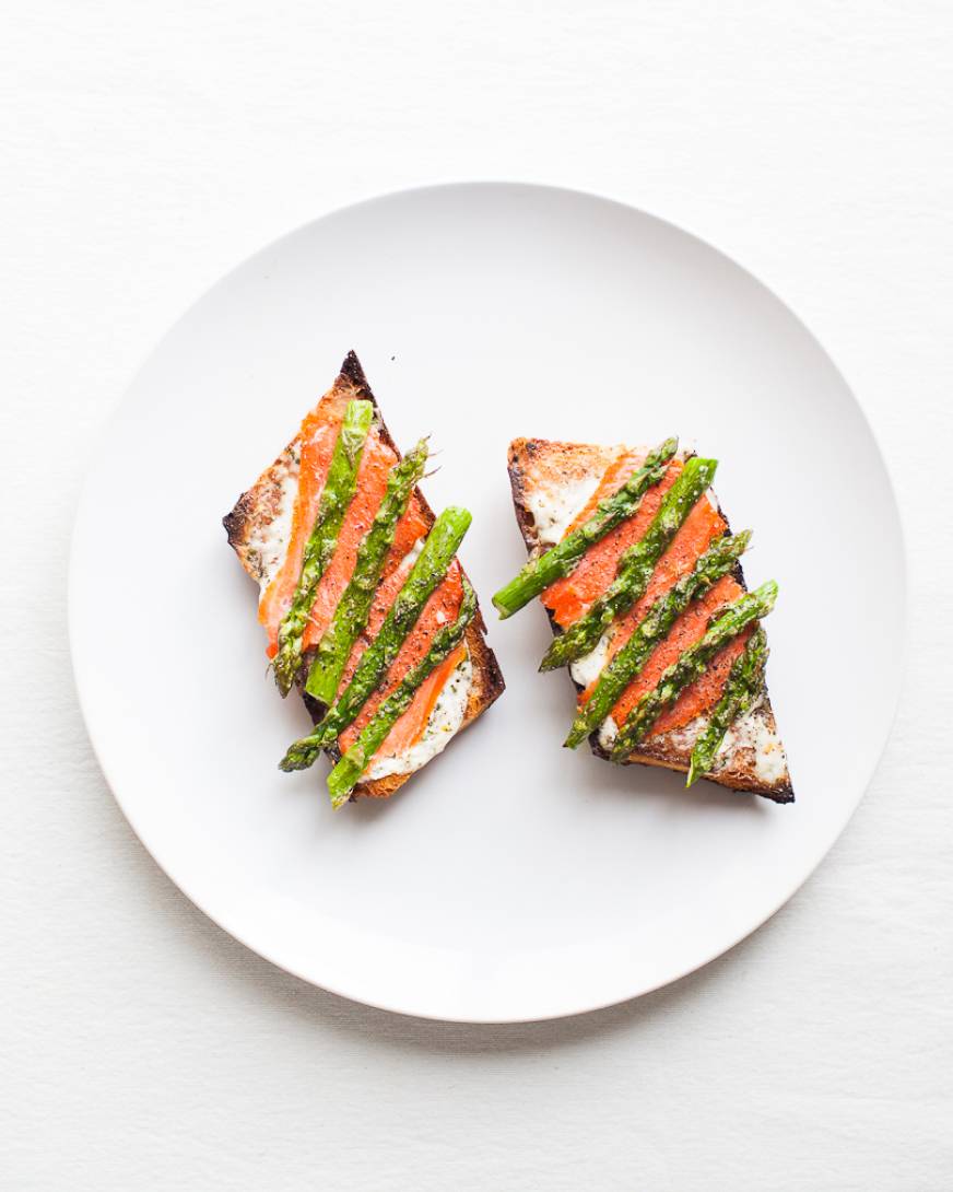 Asparagus Tartine with Smoked Salmon & Cream Cheese Asparagus Tartine with Smoked Salmon & Cream Cheese