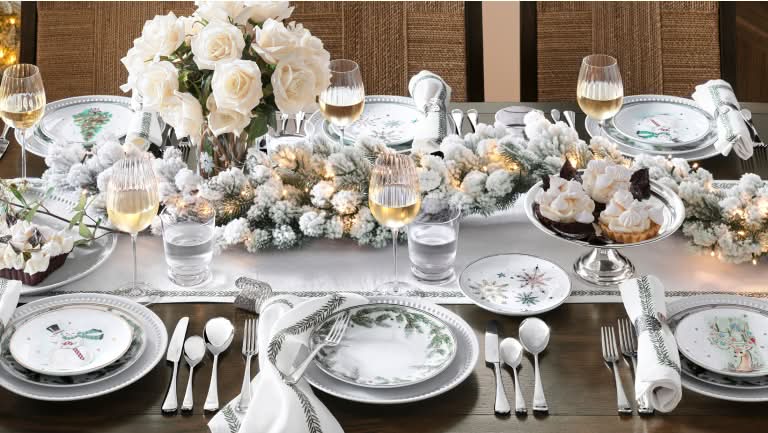 A Holiday Table by Jeff Leatham