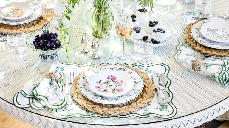 A Meadow Lace Table