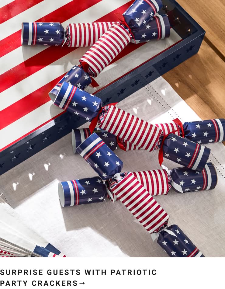 Surprise Guests with Patriotic Party Crackers