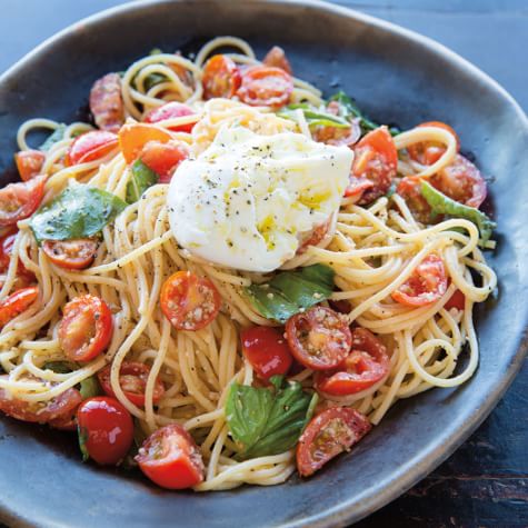 Spaghetti with Tomatoes, Basil &amp;amp; Burrata-image