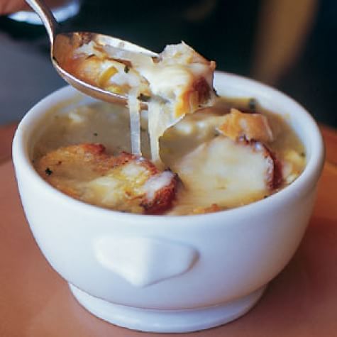 Riesling Onion Soup with Herbed Croutons