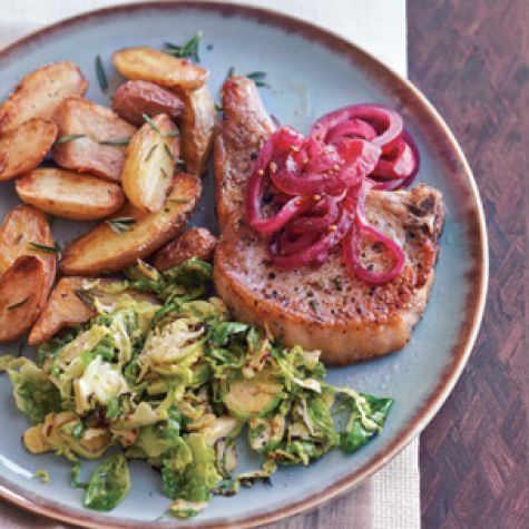 Pan-Grilled Pork Chops with Red Onions