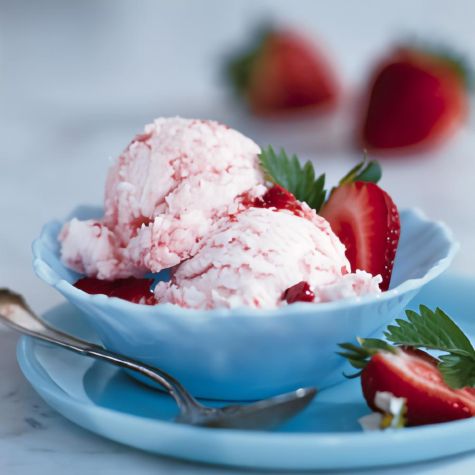 Fresh Strawberry Ice Cream