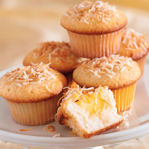 Coconut Cupcakes with Lime Curd Filling Coconut Cupcakes with Lime Curd Filling