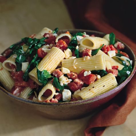 Rigatoni with Salami, Mozzarella and Arugula