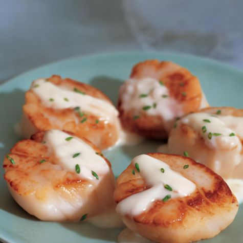 Sautéed Scallops with Lemon Beurre Blanc