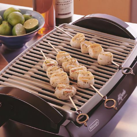 Lime-Grilled Scallops with Red Pepper Coulis