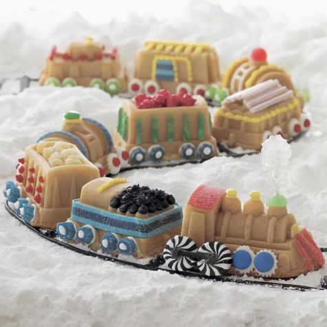 Vanilla Train Cake