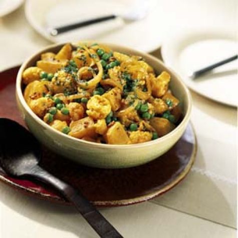 Curried Potatoes, Cauliflower and Peas