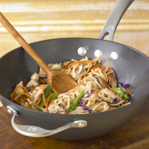 Braised Noodles with Chicken and Vegetables