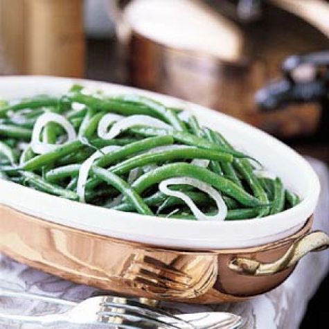 Green Beans with Mint Vinaigrette and Pickled Onion