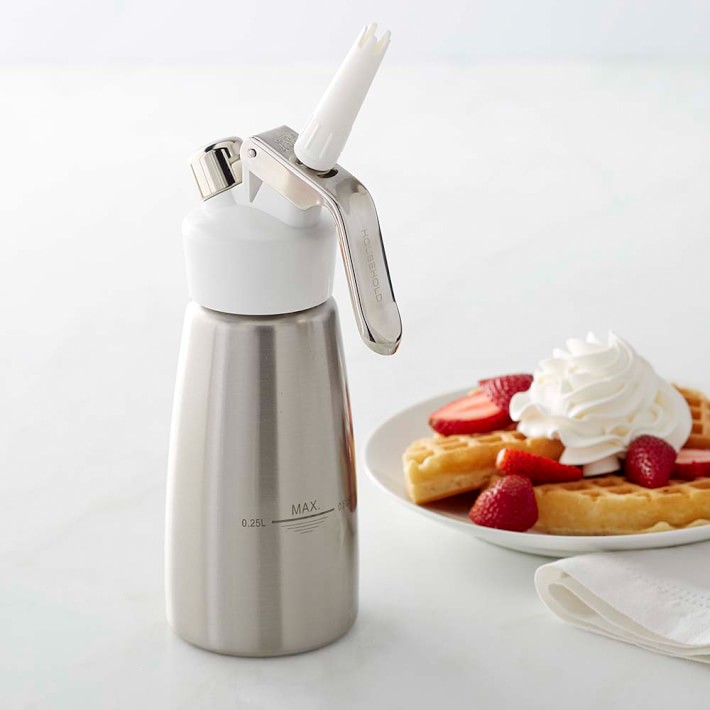 What Are The Difference Between A Whipped Cream Dispenser And Electric Blender