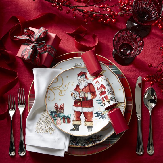 red christmas charger plates