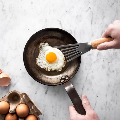 de Buyer Mineral B Carbon Steel Fry Pan (9 1/2”)