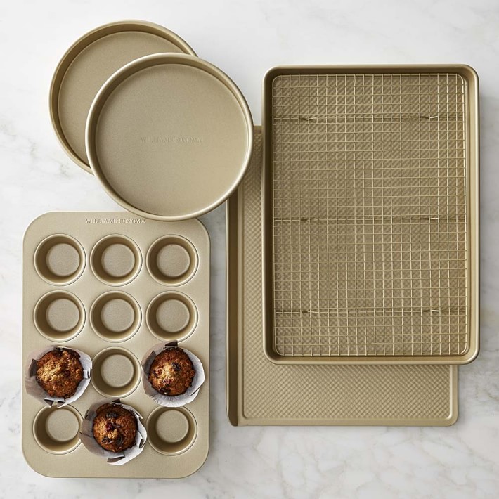 Williams Sonoma Goldtouch® 6-Piece Essentials Bakeware Set