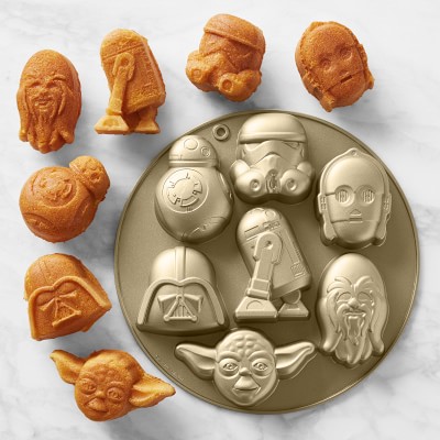 NEW in Box! Details about   Disney Star Wars Bake And Serve In Pan R2 D2 Cupcake Pan 