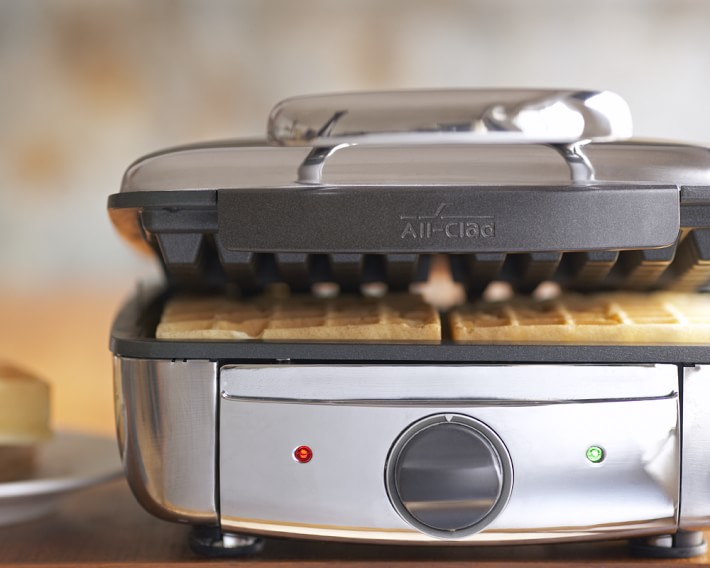 all clad classic round waffle maker reviews