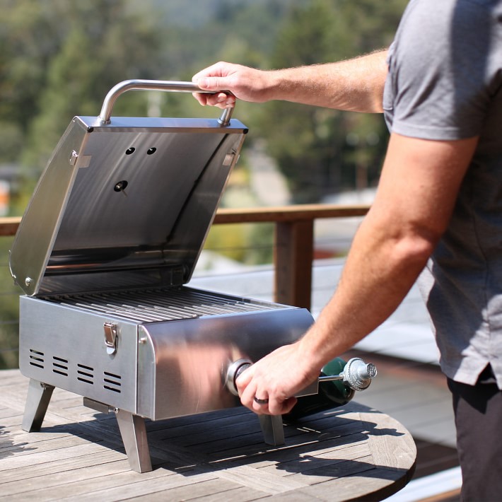 Reiziger Talloos noedels Cuisinart Professional Portable Gas Grill | Williams Sonoma