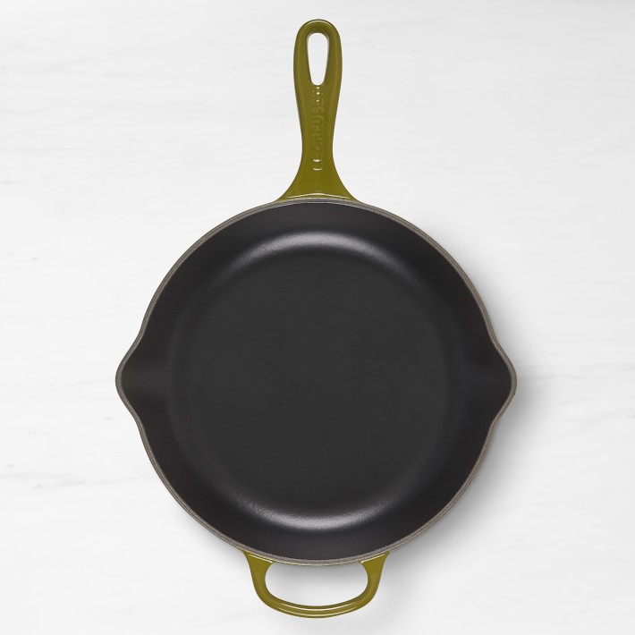 https://assets.wsimgs.com/wsimgs/rk/images/dp/wcm/202315/0086/le-creuset-signature-enameled-cast-iron-skillet-fry-pan-o.jpg