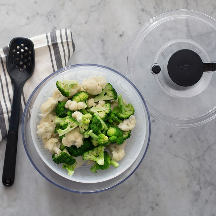 OXO Good Grips Salad Spinner 5 Quart Clear : arthritis friendly kitchen salad  spinner