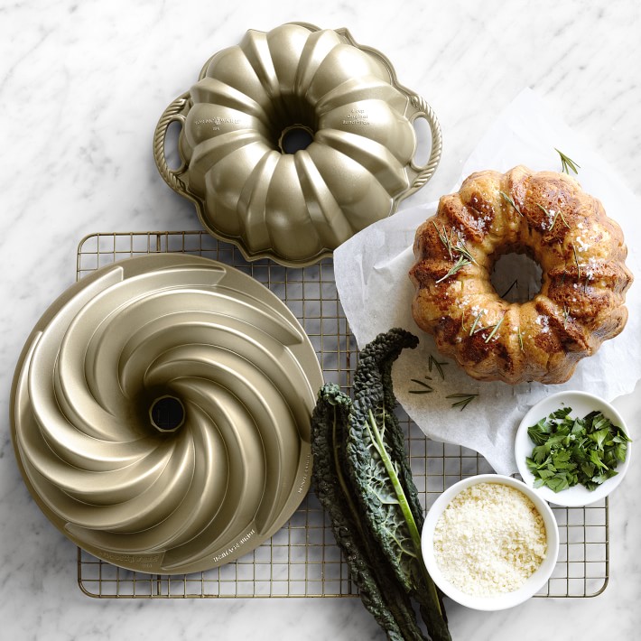 Classic Cast Pound Cake and Angelfood Pan - Nordic Ware