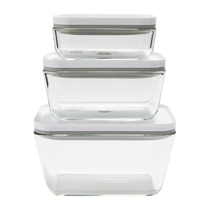 https://assets.wsimgs.com/wsimgs/rk/images/dp/wcm/202327/0023/zwilling-fresh-save-3-piece-glass-food-storage-container-m-2-o.jpg