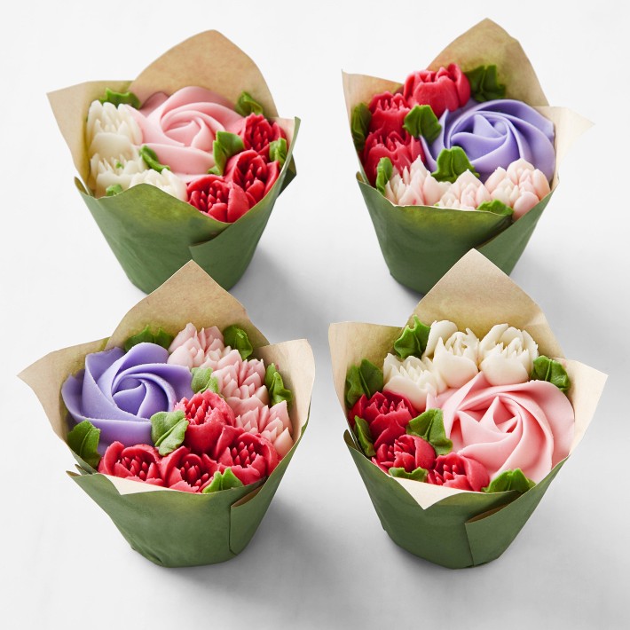 https://assets.wsimgs.com/wsimgs/rk/images/dp/wcm/202328/0385/bouquet-of-flowers-chocolate-and-vanilla-cupcakes-set-of-8-o.jpg