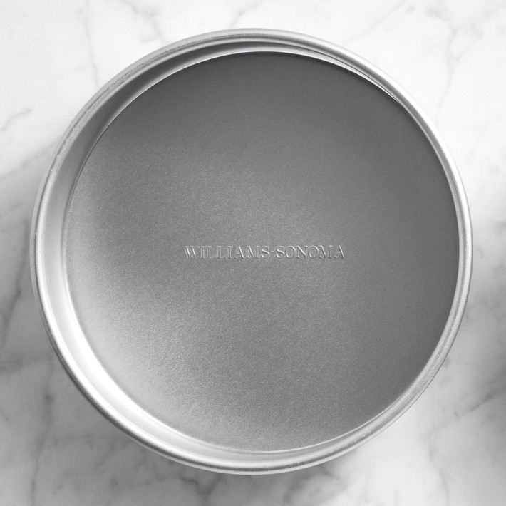 https://assets.wsimgs.com/wsimgs/rk/images/dp/wcm/202328/0406/williams-sonoma-traditionaltouch-round-cake-pan-2-o.jpg