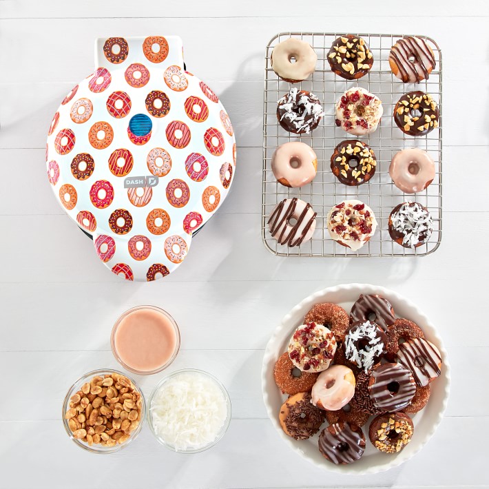 Dash Express Mini Donut Maker – At Home With Zan