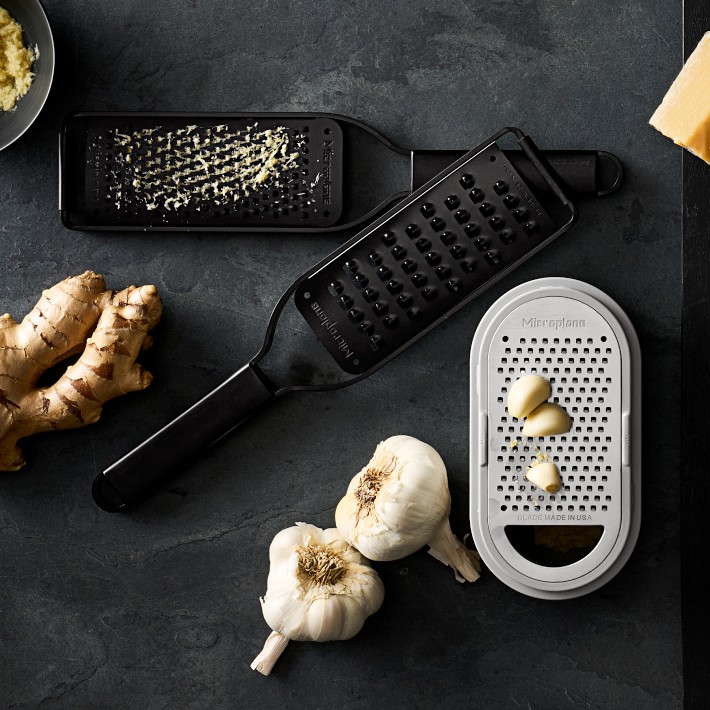 Microplane Black Sheep Series Extra Coarse grater