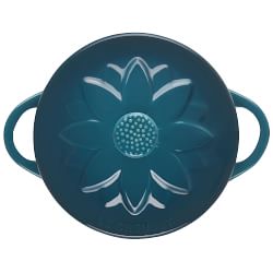 https://assets.wsimgs.com/wsimgs/rk/images/dp/wcm/202331/0026/le-creuset-stoneware-mini-round-flower-cocotte-j.jpg