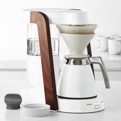 https://assets.wsimgs.com/wsimgs/rk/images/dp/wcm/202332/0067/ratio-eight-coffee-maker-glass-carafe-m.jpg