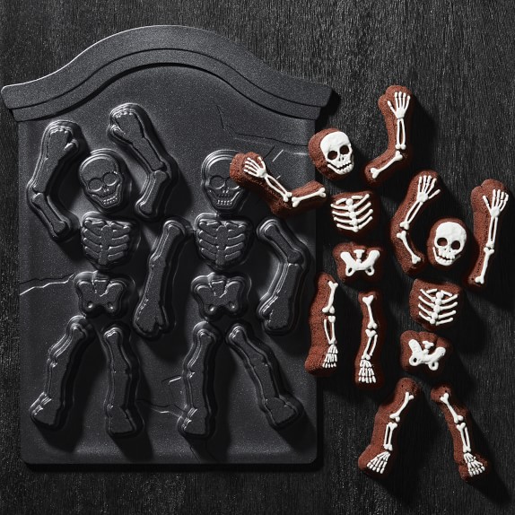 https://assets.wsimgs.com/wsimgs/rk/images/dp/wcm/202332/0083/williams-sonoma-cast-aluminum-dancing-skeleton-cake-pan-c.jpg