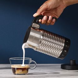 Electric Milk Frother Black - Stainless Steel Frother - illy Shop