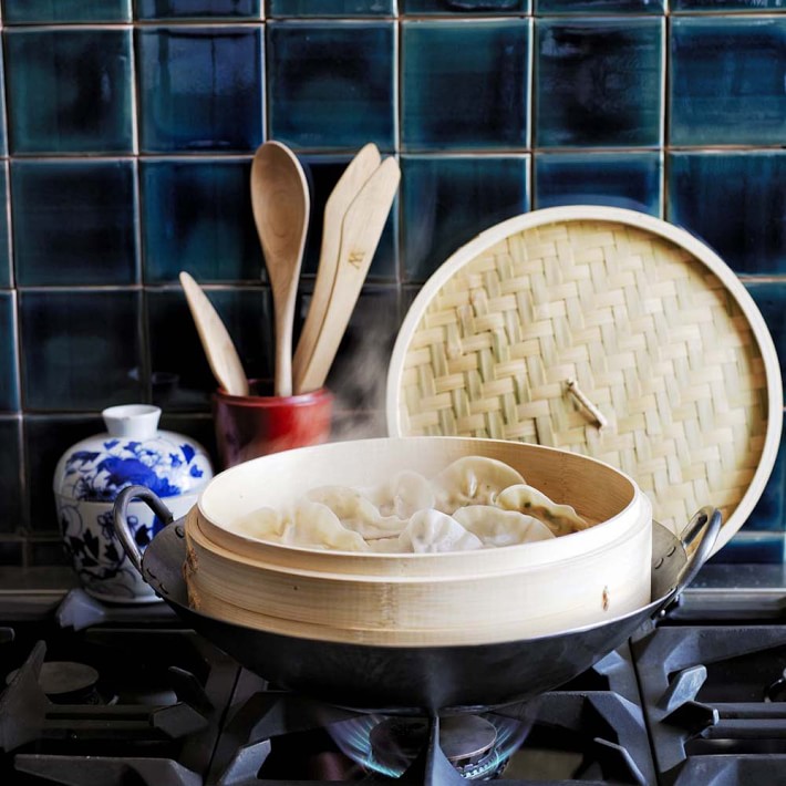 10 Inch Bamboo Steamer Basket with Steamer Ring- Steaming Basket for use as  Dumpling Steamer, Bao Steamer, Dim Sum Steamer, Bun Steamer Basket Bamboo