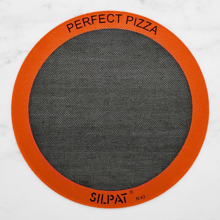 https://assets.wsimgs.com/wsimgs/rk/images/dp/wcm/202334/0018/silpat-nonstick-boulangerie-round-perforated-crisping-pizz-o.jpg