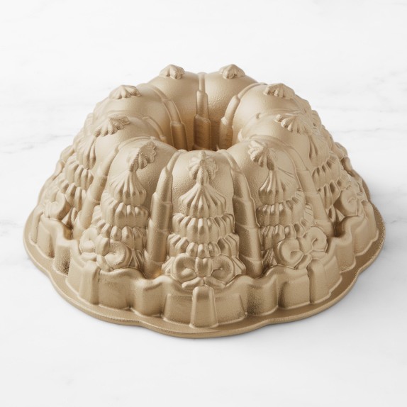 Nordic Ware Nonstick Cast Aluminum Very Merry Bundt Cake Pan Williams Sonoma
