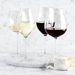 https://assets.wsimgs.com/wsimgs/rk/images/dp/wcm/202336/0008/riedel-veritas-stemware-collection-j.jpg