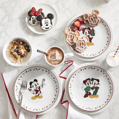 https://assets.wsimgs.com/wsimgs/rk/images/dp/wcm/202336/0026/disney-mickey-mouse-and-minnie-mouse-holiday-plates-set-of-m.jpg